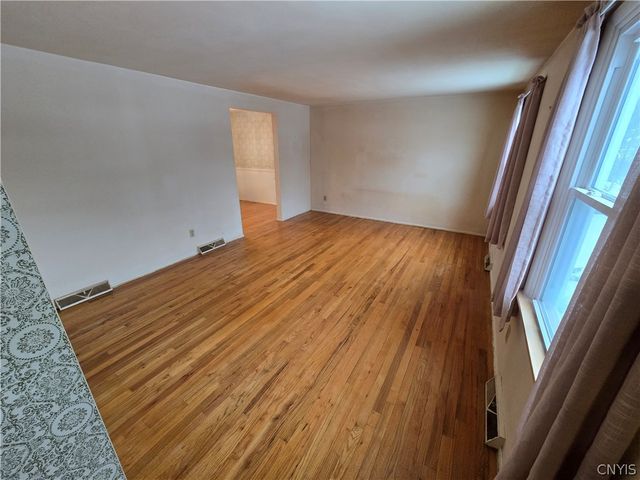 4219 Orion Path, Clay, NY 13090