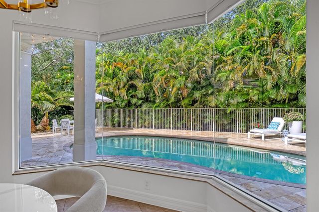 8541 Butler Greenwood Drive, Royal Palm Beach, FL 33411