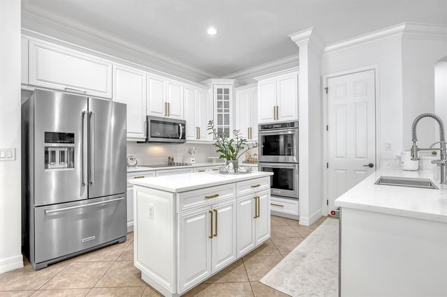 8541 Butler Greenwood Drive, Royal Palm Beach, FL 33411