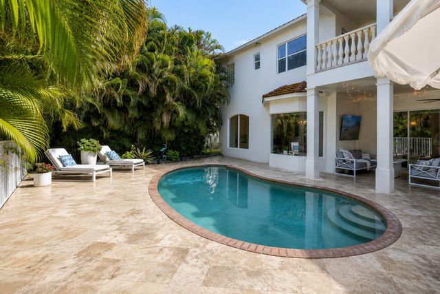 8541 Butler Greenwood Drive, Royal Palm Beach, FL 33411