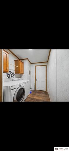 8903 N 79th Street, Omaha, NE 68122