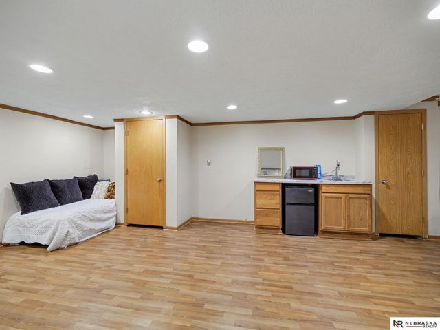8903 N 79th Street, Omaha, NE 68122