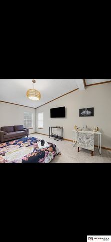 8903 N 79th Street, Omaha, NE 68122