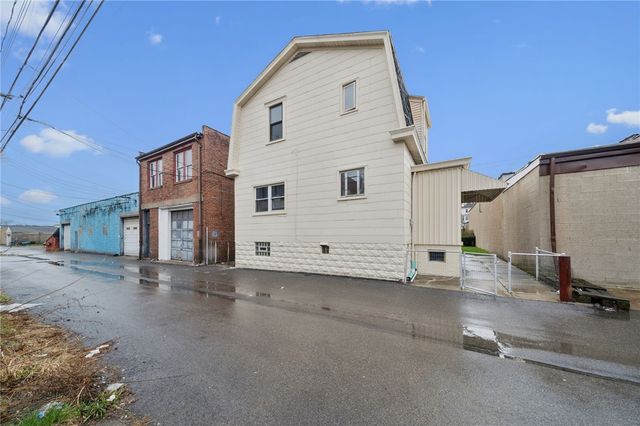 620 Broadway Ave, Stowe Twp, PA 15136