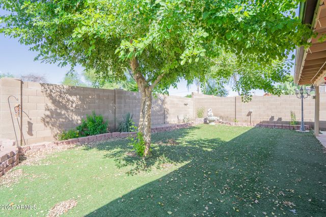 3518 W FALLEN LEAF Lane, Glendale, AZ 85310