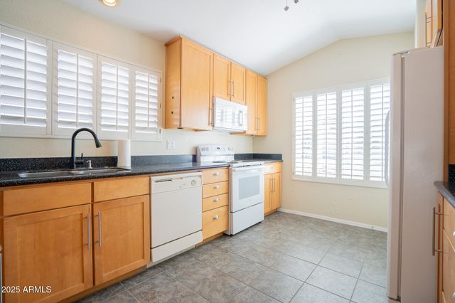 3518 W FALLEN LEAF Lane, Glendale, AZ 85310