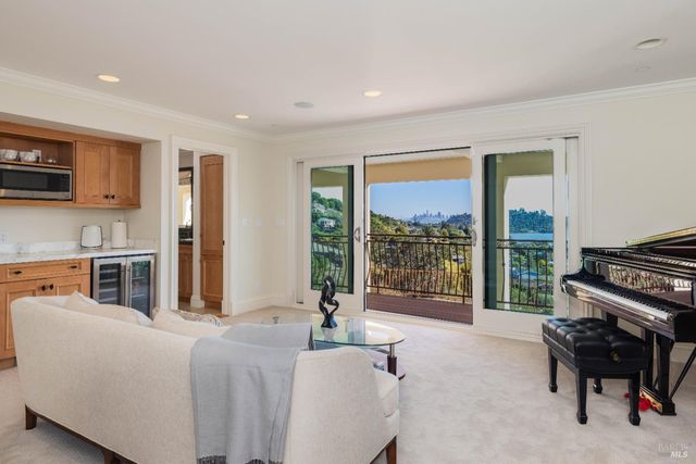 9 Francisco Vista Ct, Tiburon, CA 94920