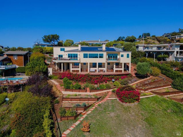 9 Francisco Vista Ct, Tiburon, CA 94920