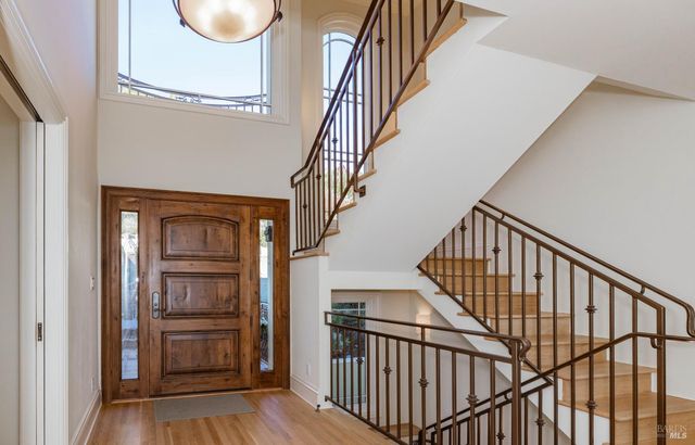 9 Francisco Vista Ct, Tiburon, CA 94920