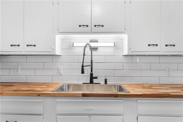 724 W Allison Street, Nevada, MO 64772