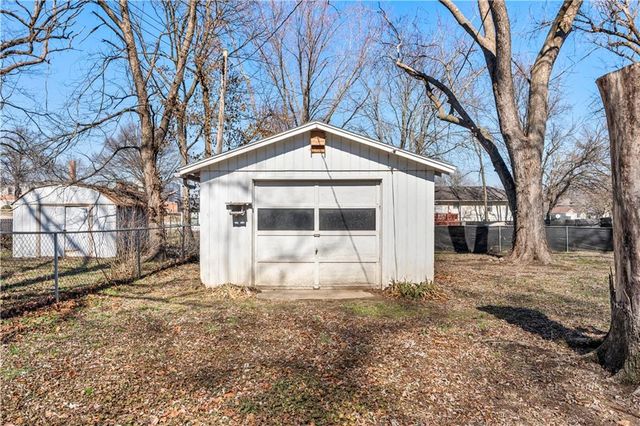724 W Allison Street, Nevada, MO 64772