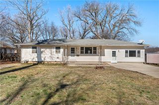 724 W Allison Street, Nevada, MO 64772