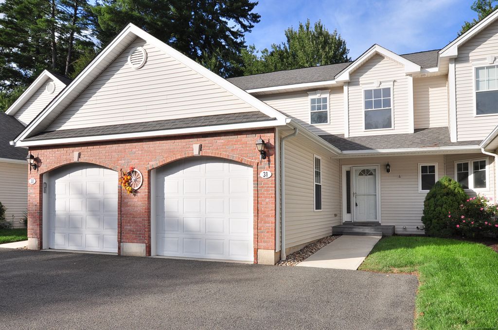15 West Pine Way 31, Plainville, CT 06062