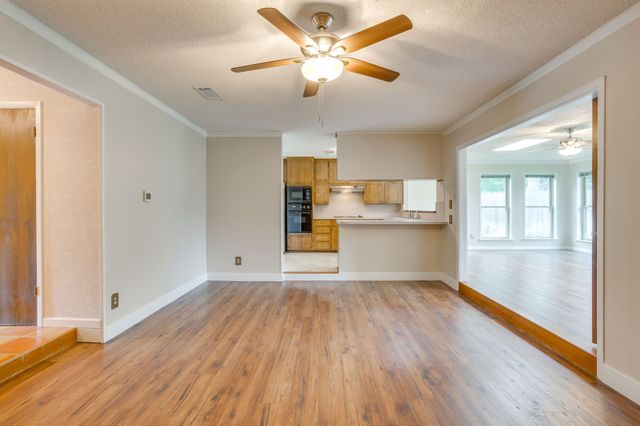 7517 Overhill Road, Fort Worth, TX 76116