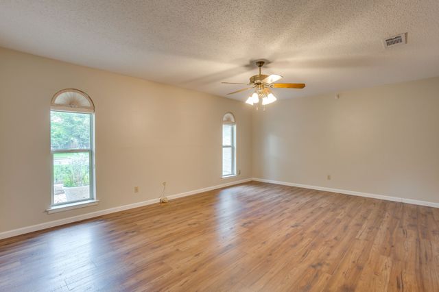 7517 Overhill Road, Fort Worth, TX 76116