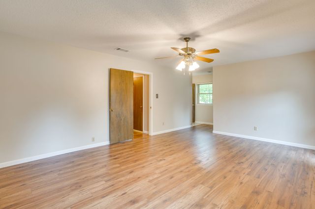 7517 Overhill Road, Fort Worth, TX 76116