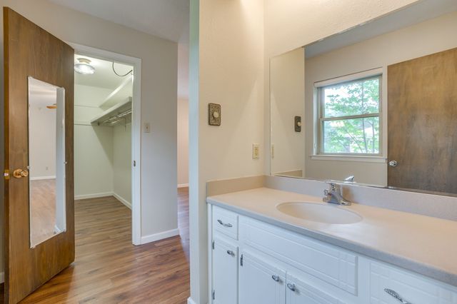 7517 Overhill Road, Fort Worth, TX 76116