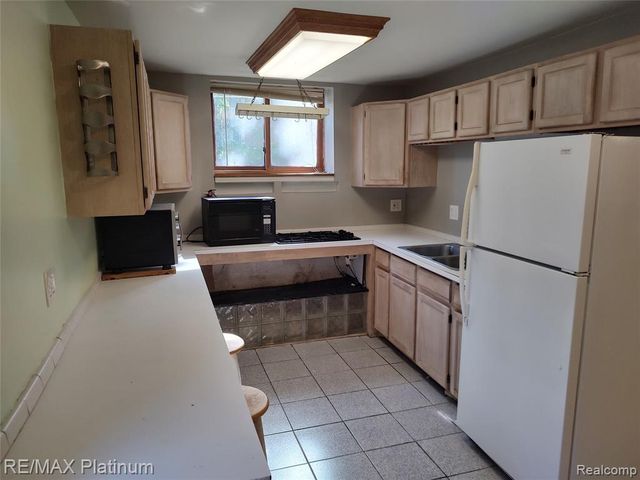 14 Ballard Street, Ypsilanti, MI 48197