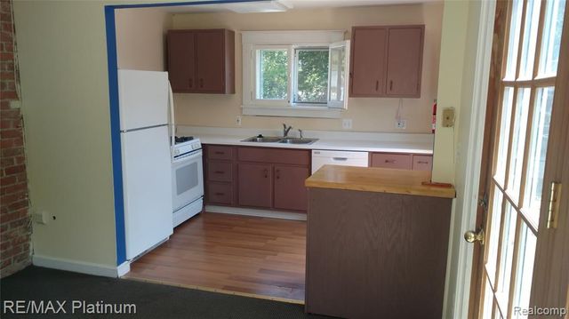 14 Ballard Street, Ypsilanti, MI 48197