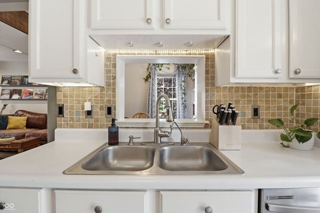 742 Austrian Way, Avon, IN 46123