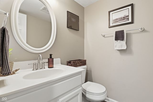 742 Austrian Way, Avon, IN 46123