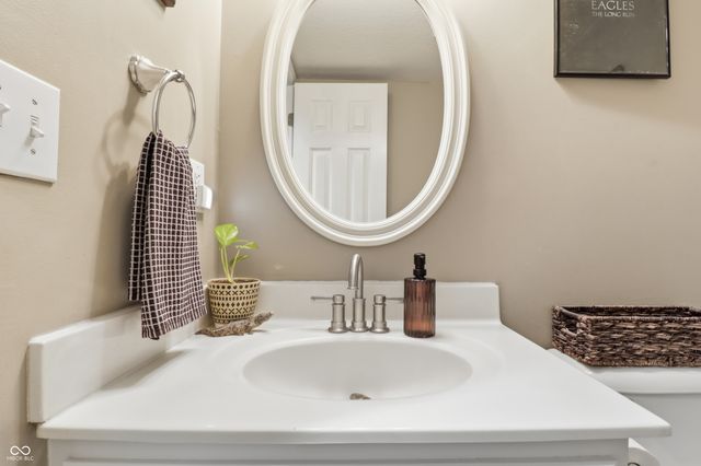 742 Austrian Way, Avon, IN 46123