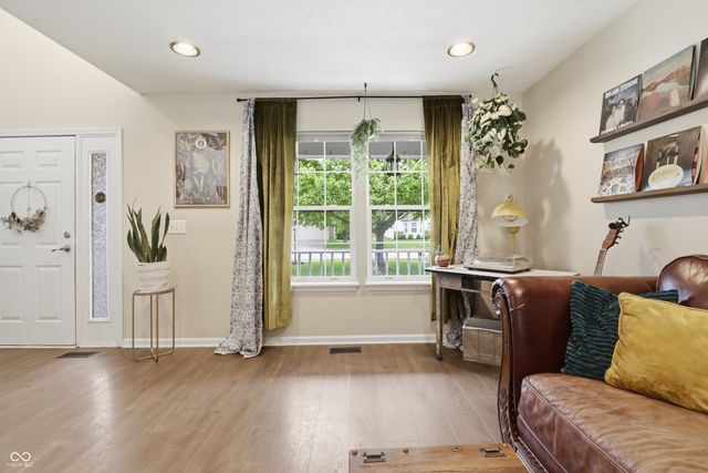 742 Austrian Way, Avon, IN 46123