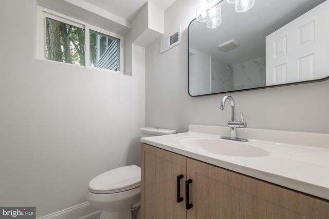 3228 13TH ST S, Arlington, VA 22204
