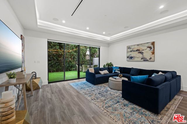 1622 S Bedford Street, Los Angeles, CA 90035