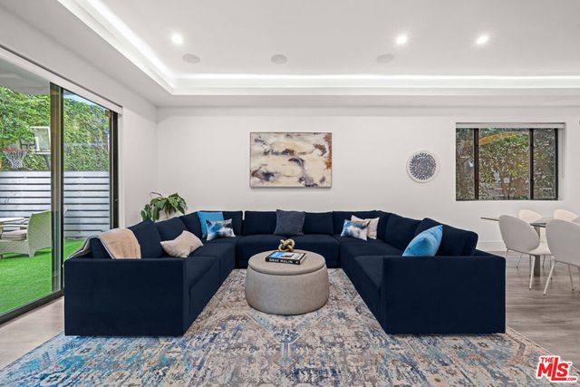 1622 S Bedford Street, Los Angeles, CA 90035