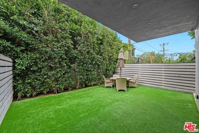 1622 S Bedford Street, Los Angeles, CA 90035