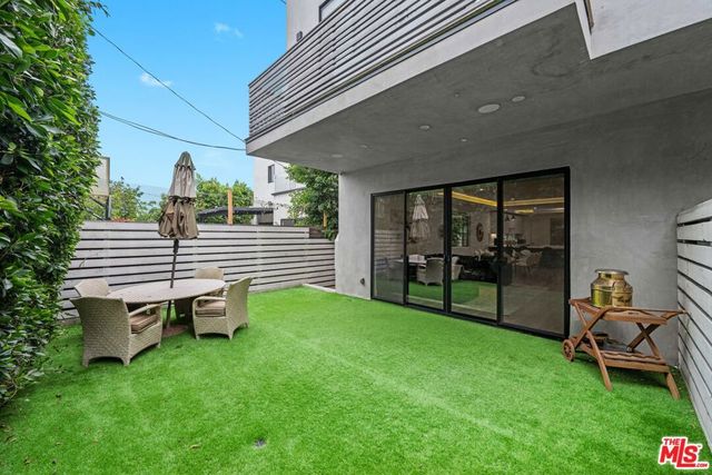 1622 S Bedford Street, Los Angeles, CA 90035