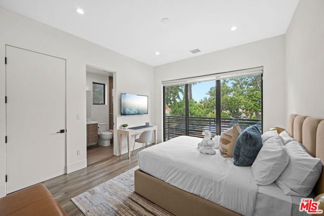 1622 S Bedford Street, Los Angeles, CA 90035