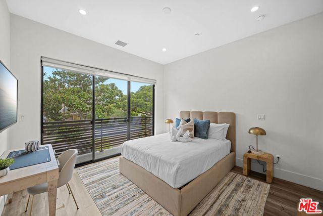1622 S Bedford Street, Los Angeles, CA 90035