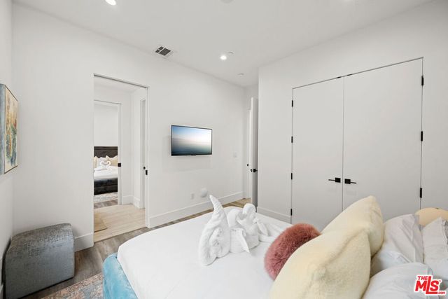 1622 S Bedford Street, Los Angeles, CA 90035