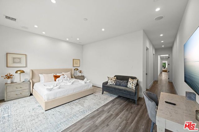 1622 S Bedford Street, Los Angeles, CA 90035