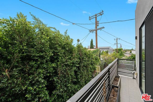 1622 S Bedford Street, Los Angeles, CA 90035