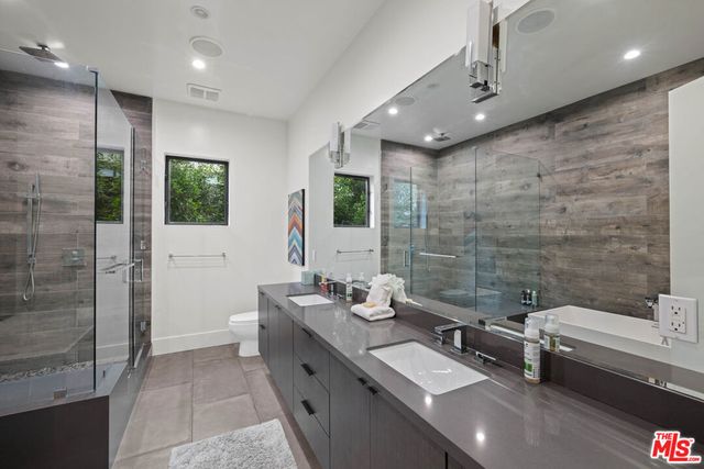 1622 S Bedford Street, Los Angeles, CA 90035