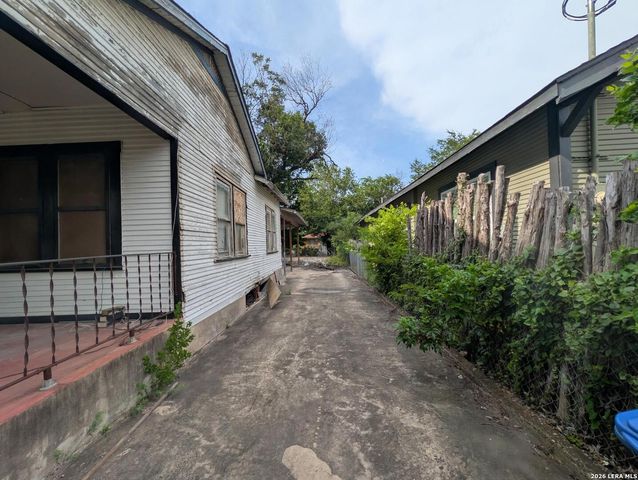 319 MCKAY, San Antonio, TX 78226
