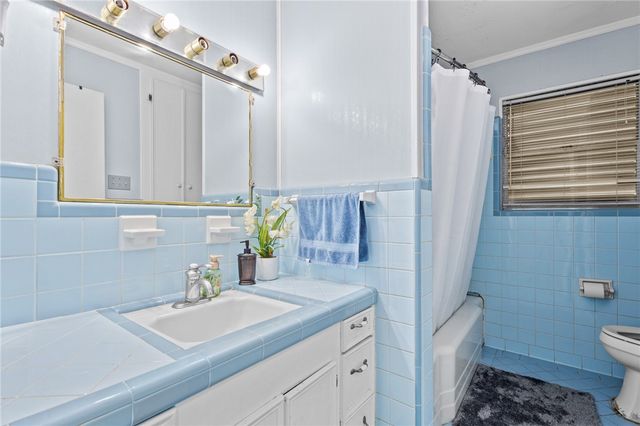 3222 Casa De Palmas Dr, Corpus Christi, TX 78411