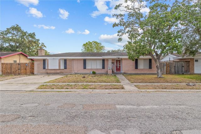 3222 Casa De Palmas Dr, Corpus Christi, TX 78411