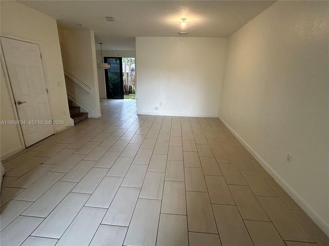 6501 N Anise Ct, Davie, FL 33314