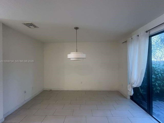 6501 N Anise Ct, Davie, FL 33314