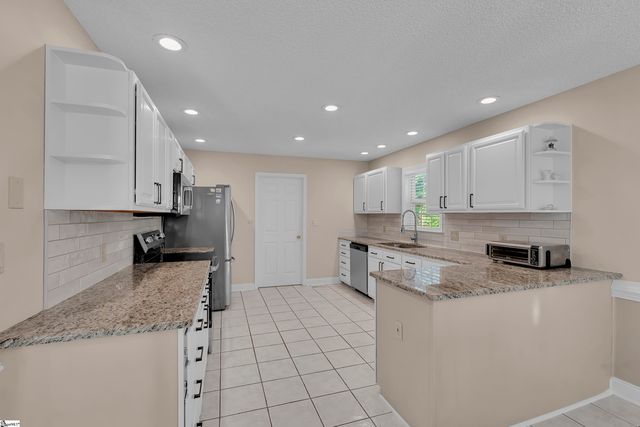 532 Dominion Way, Boiling Springs, SC 29316
