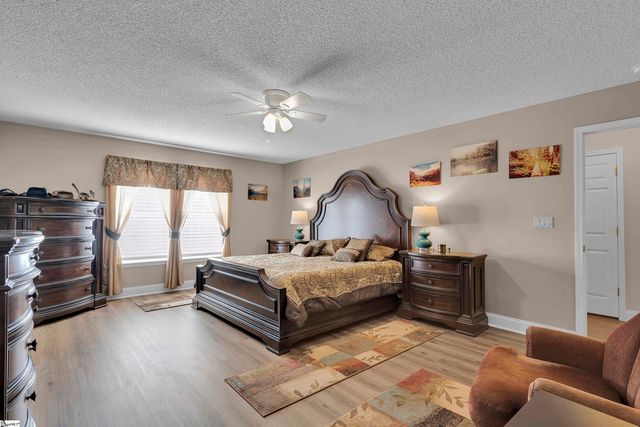 532 Dominion Way, Boiling Springs, SC 29316