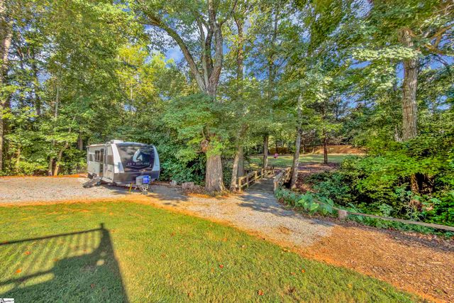 532 Dominion Way, Boiling Springs, SC 29316