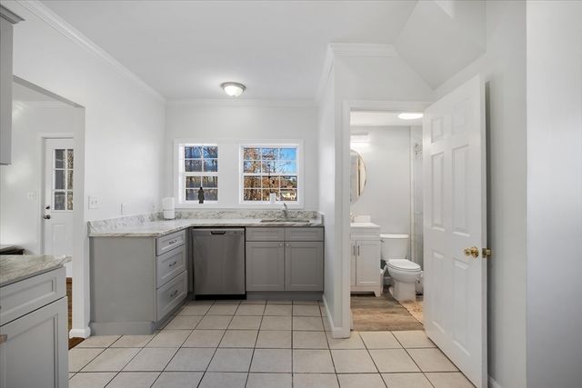 101 Belmont St, Rockland, MA 02370