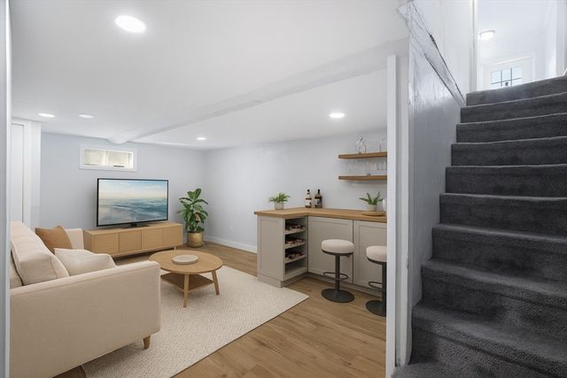 101 Belmont St, Rockland, MA 02370