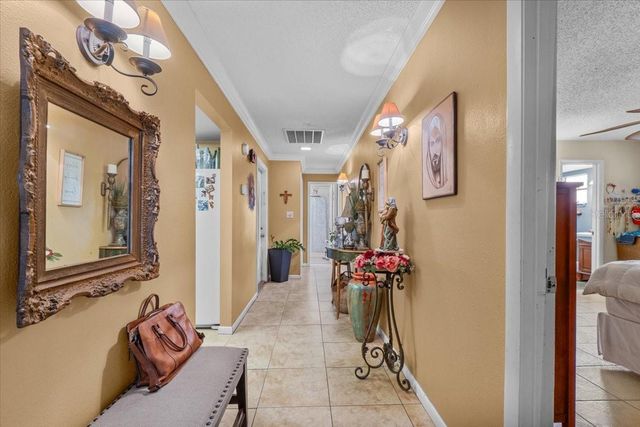 570 VILLA VISTA BOULEVARD, Lakeland, FL 33813