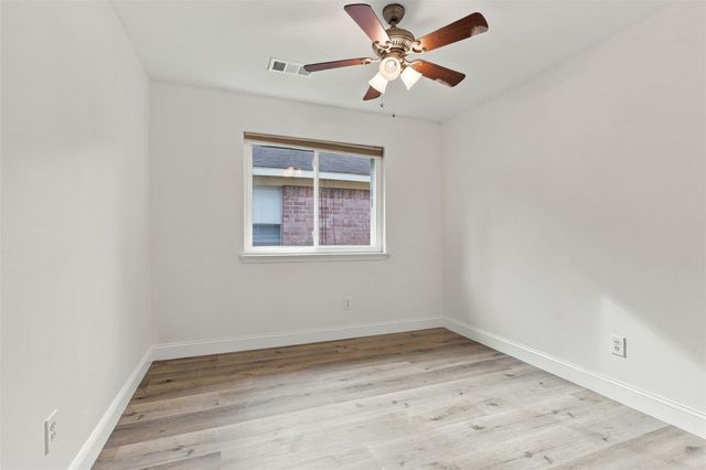 1431 W Welsford Drive, Spring, TX 77386
